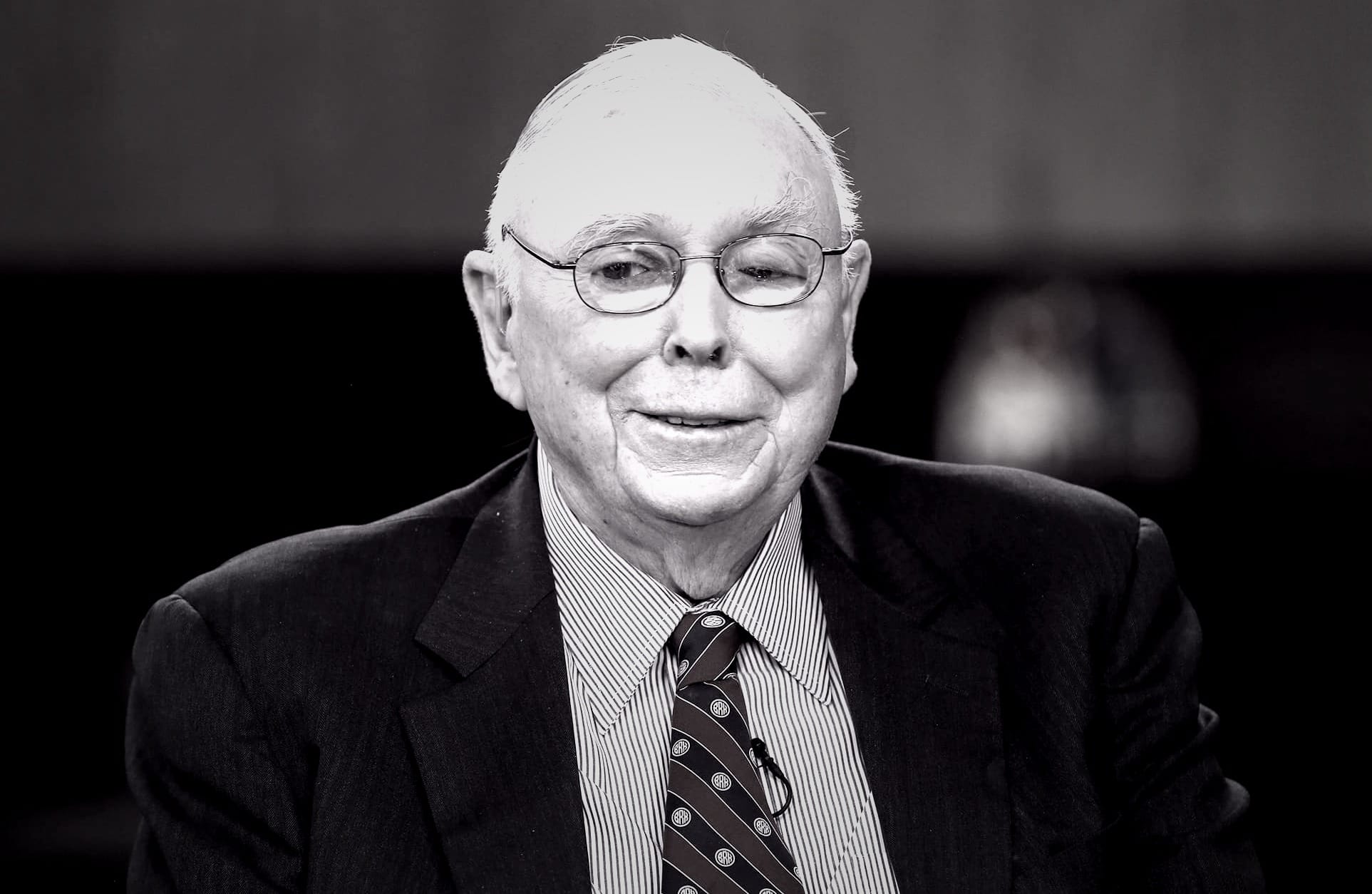 Elhunyt Charlie Munger, Warren Buffett jobbkeze