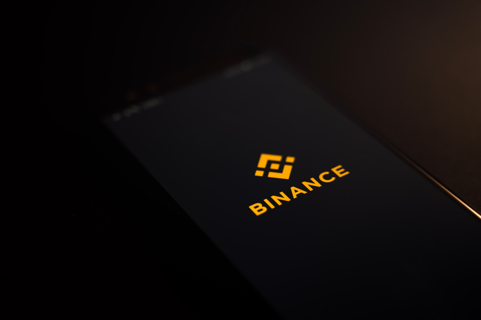 Itt az új Binance kártya