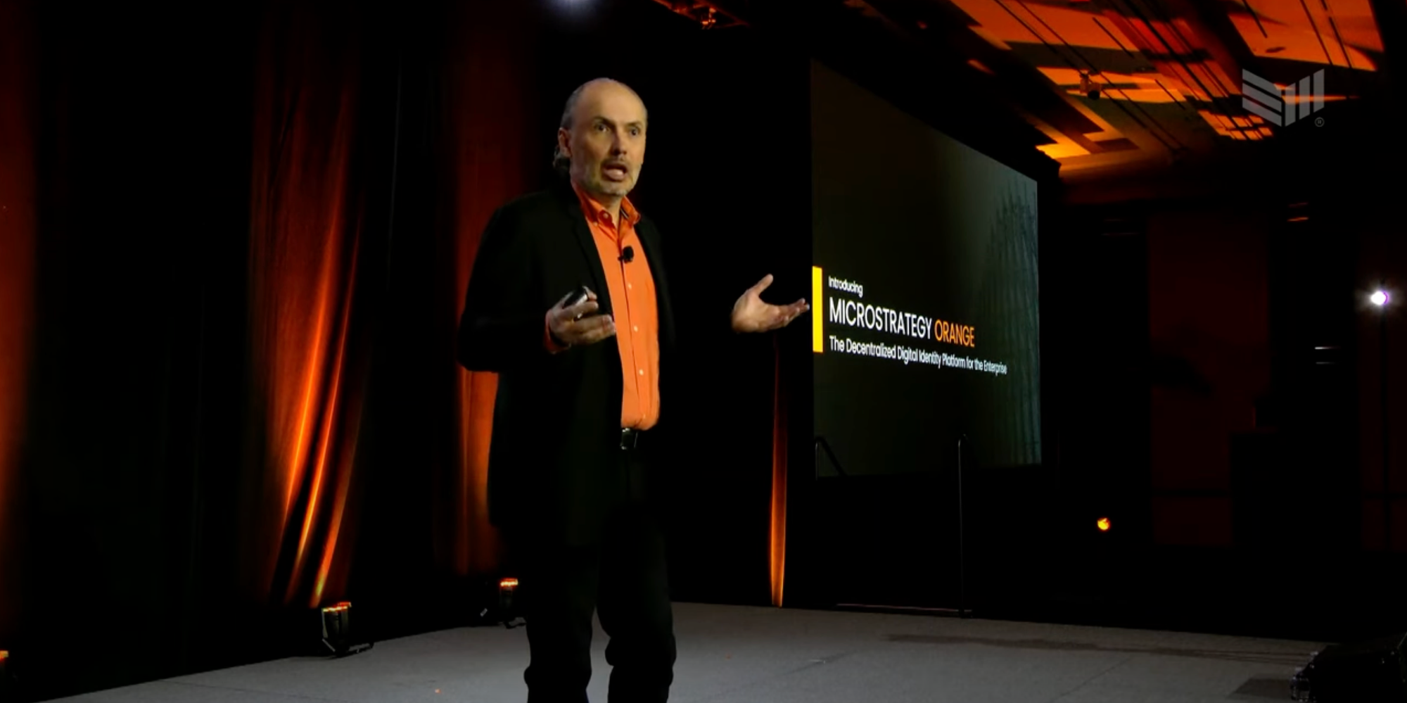 A web megreformálására készül az új Microstrategy Orange