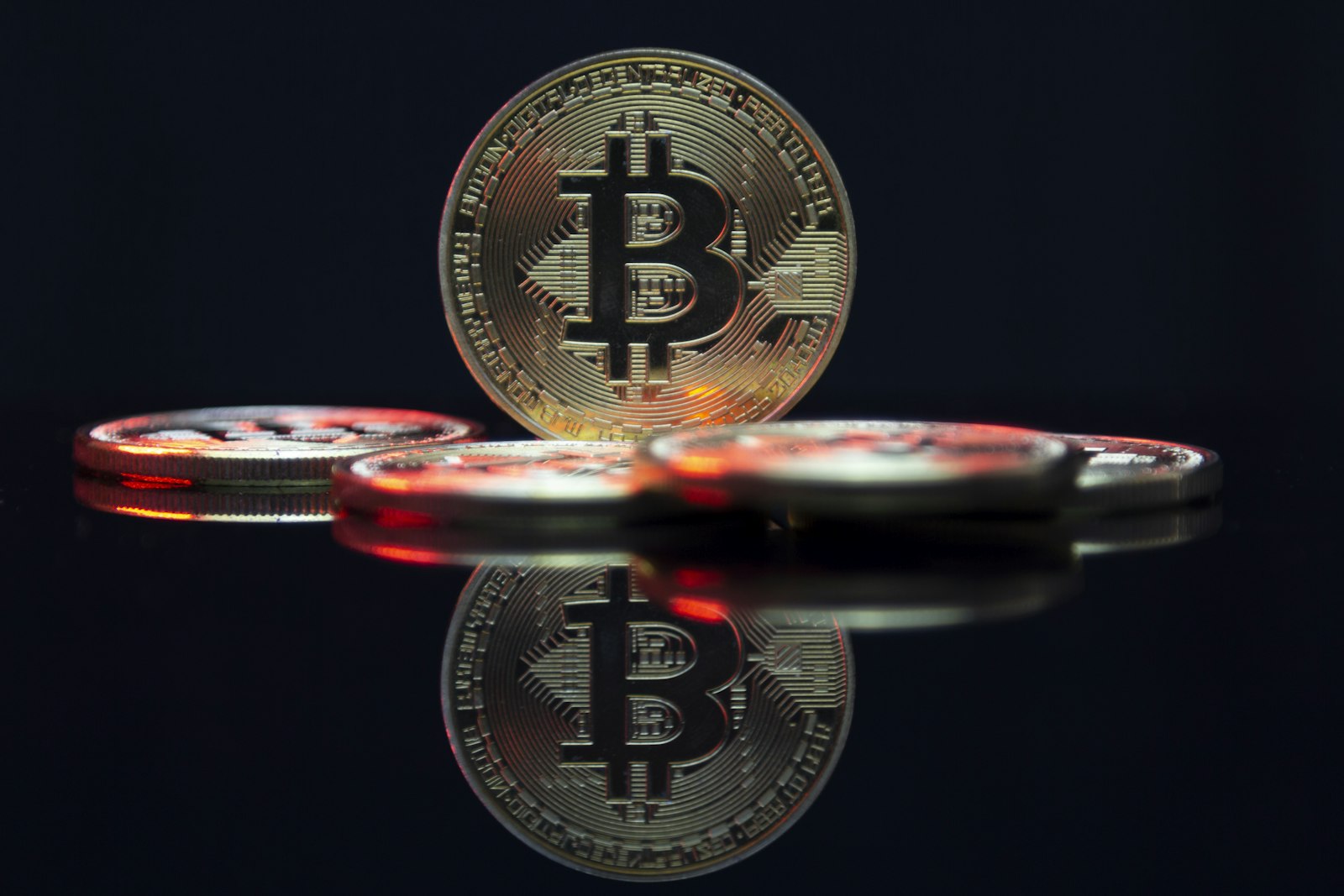 4 karakter, 4000 dolláros BTC rali